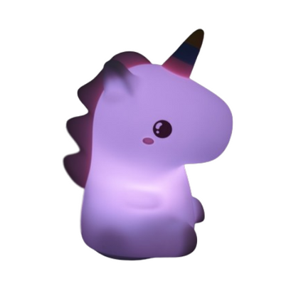 La licorne veilleuse vu de profil sur un fond blanc, couleur de Led violette