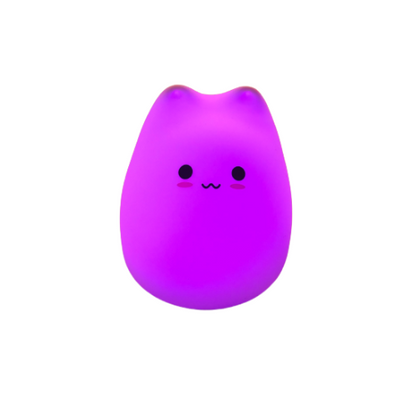 La veilleuse chat vu de face sur fond blanc, variante du produit: chat adorable, couleur LED violette